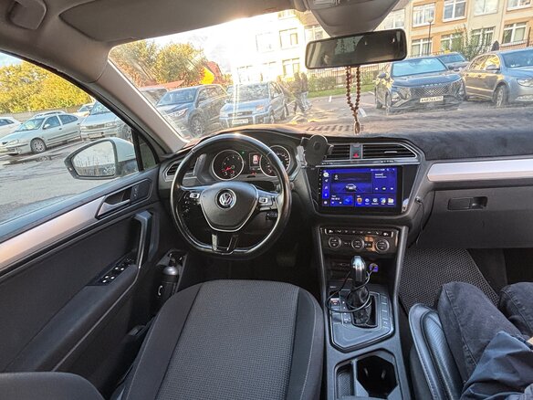 2019 Volkswagen Tiguan II, белый, 1600000 рублей - вид 10