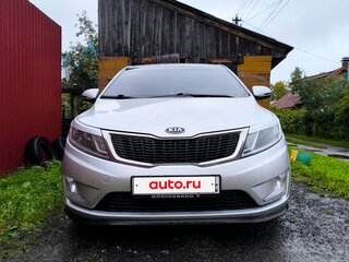 2012 Kia Rio 5-speed III, серебристый, 830000 рублей, вид 5