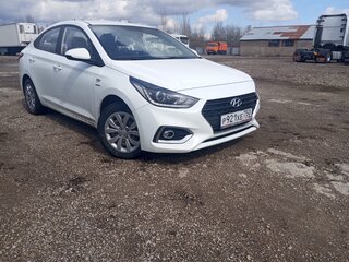 2019 Hyundai Solaris II, белый, 1300000 рублей, вид 3