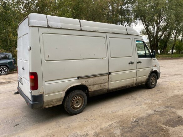 2002 Volkswagen LT, белый, 800000 рублей - вид 6