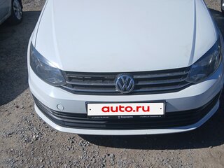 2018 Volkswagen Polo V Рестайлинг, белый, 900000 рублей, вид 3