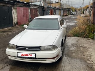 1994 Toyota Camry III (XV10), белый, 260000 рублей, вид 1