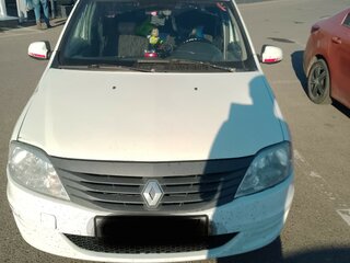 2014 Renault Logan I Рестайлинг, белый, 250000 рублей, вид 1