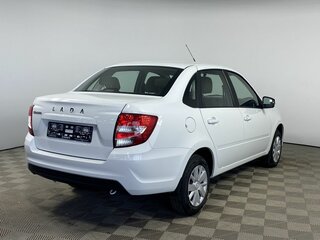 2026 Lada (ВАЗ) Granta I Рестайлинг, белый, 1105000 рублей, вид 5