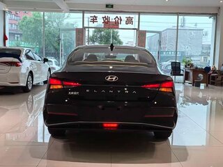 2023 Hyundai Elantra VII (CN7) Рестайлинг, чёрный, 1380000 рублей, вид 5