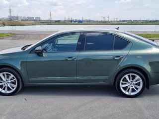 2019 Skoda Octavia III (A7) Рестайлинг, зелёный, 2450000 рублей, вид 4