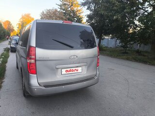 2014 Hyundai H-1 II, серебристый, 1450000 рублей, вид 2