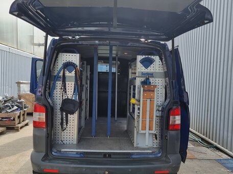 2010 Volkswagen Transporter, синий, 2600000 рублей, вид 1