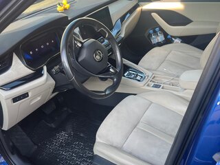 2021 Skoda Octavia IV (A8), синий, 2800000 рублей, вид 4