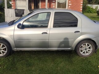 2014 Renault Logan I Рестайлинг, серый, 430000 рублей, вид 4