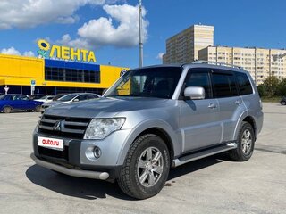 2010 Mitsubishi Pajero IV, серебристый, 1580000 рублей, вид 1