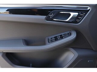 2022 Porsche Macan I Рестайлинг 2, серый, 7603851 рублей, вид 5
