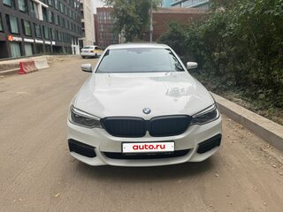 2017 BMW 5 серии 540i xDrive VII (G30/G31/G38), белый, 3950000 рублей, вид 1