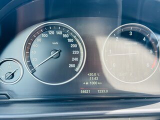 2013 BMW 5 серии 520d VI (F10/F11/F07) Рестайлинг, белый, 2550000 рублей, вид 5
