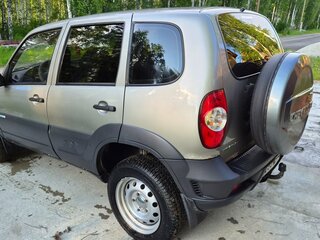 2012 Chevrolet Niva I Рестайлинг, серый, 510000 рублей, вид 3