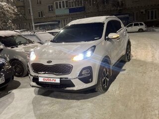 2019 Kia Sportage IV Рестайлинг, белый, 2600000 рублей, вид 5