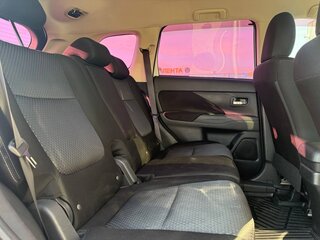 2017 Mitsubishi Outlander III Рестайлинг 2, белый, 1697000 рублей, вид 4