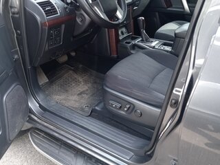 2015 Toyota Land Cruiser Prado 150 Series Рестайлинг 1, серый, 3800000 рублей, вид 4