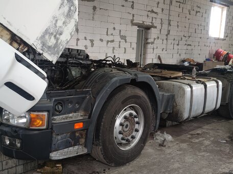 1997 Scania 4-Series, белый, 999999 рублей, вид 1