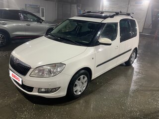 2011 Skoda Roomster I Рестайлинг, белый, 645000 рублей, вид 3