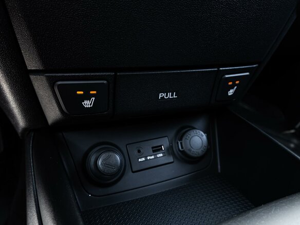 2011 Hyundai i30 I Рестайлинг, красный - вид 16