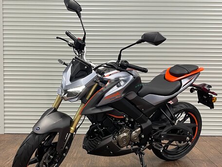 2026 QJMotor SRK 125 S, серый, 300000 рублей, вид 2