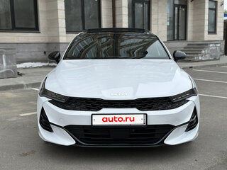 2021 Kia K5 III, белый, 2550000 рублей, вид 2