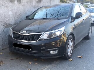 2015 Kia Rio III Рестайлинг, чёрный, 1100000 рублей, вид 2