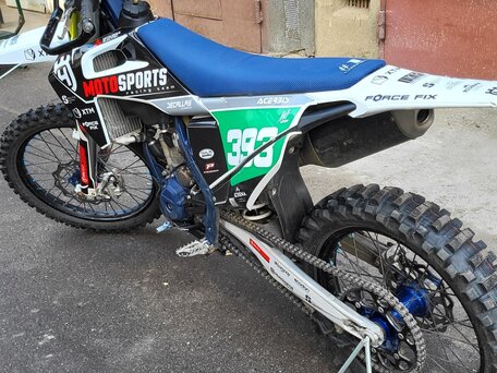 2021 Husqvarna FC 250, синий, 420000 рублей, вид 5