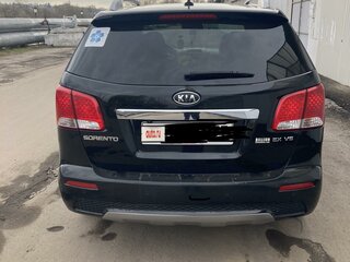 2011 Kia Sorento II, чёрный, 1500000 рублей, вид 2