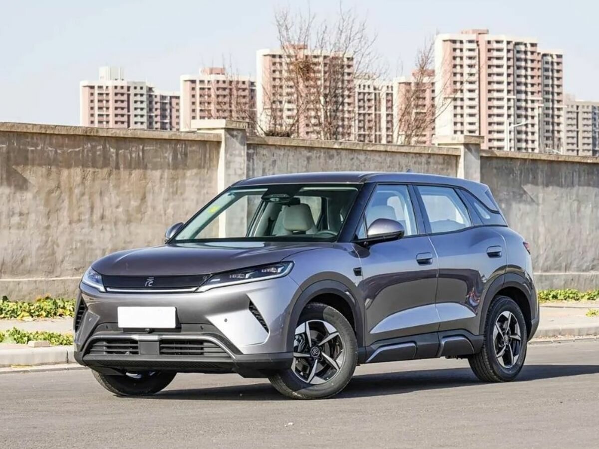 Открыть фотографии: BYD Yuan Up