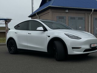 2022 Tesla Model Y Long Range I, белый, 3000000 рублей, вид 3