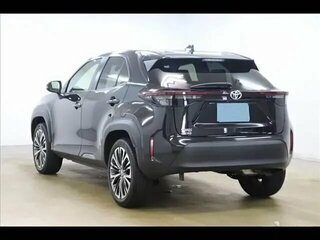 2022 Toyota Yaris Cross I, чёрный, 1300000 рублей, вид 4