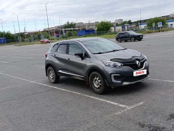 2017 Renault Kaptur I, серый, 1200000 рублей - вид 2