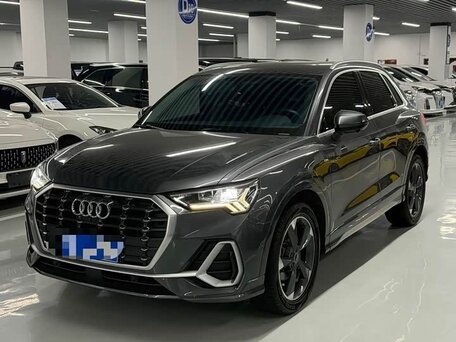 2020 Audi Q3 35 TFSI II (F3), серый, 1790000 рублей, вид 3
