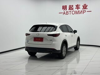2023 Mazda CX-5 II Рестайлинг, белый, 2450000 рублей, вид 4