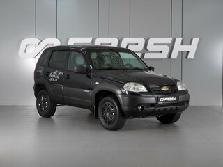2017 Chevrolet Niva I Рестайлинг, чёрный, 710000 рублей, вид 1