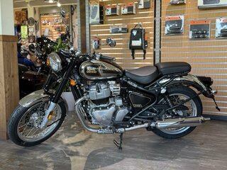 2026 Royal Enfield Classic 650, чёрный, 723000 рублей, вид 1