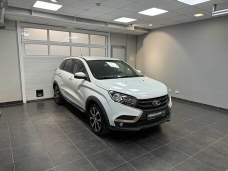 2017 Lada (ВАЗ) XRAY I, белый, 675000 рублей, вид 3