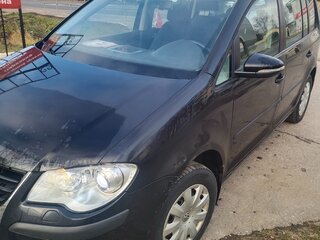 2009 Volkswagen Touran Cross I Рестайлинг, чёрный, 600000 рублей, вид 1