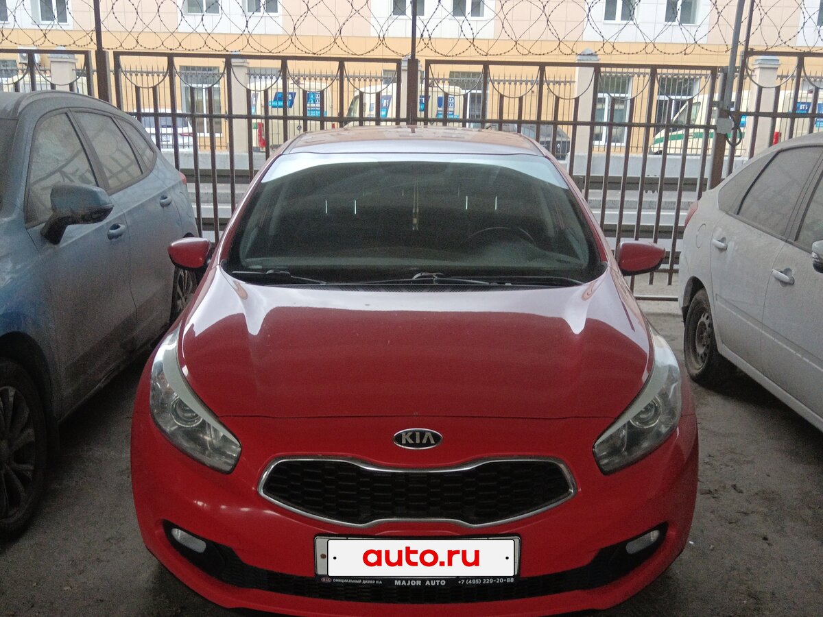 Открыть фотографии: Kia Ceed II