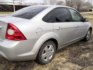 2010 Ford Focus II Рестайлинг, серебристый, 550000 рублей, вид 4