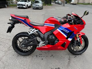 2021 Honda CBR 600RR, красный, 810000 рублей, вид 5