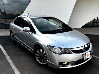 2010 Honda Civic Hybrid VIII Рестайлинг, серебристый, 1000000 рублей, вид 2