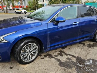 2020 Kia K5 III, синий, 2150000 рублей, вид 4