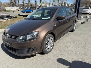 2015 Volkswagen Polo V, коричневый, 950000 рублей, вид 2