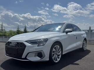 2023 Audi A3 35 TFSI Long IV (8Y), белый, 1990000 рублей, вид 1