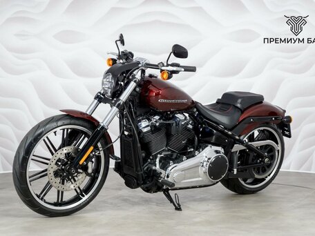 2017 Harley-Davidson Breakout, красный, 1677000 рублей, вид 3