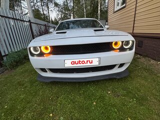 2019 Dodge Challenger III Рестайлинг 2, белый, 3199999 рублей, вид 3