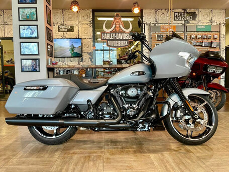 2024 Harley-Davidson Road Glide Special, серебристый, 3950000 рублей, вид 1